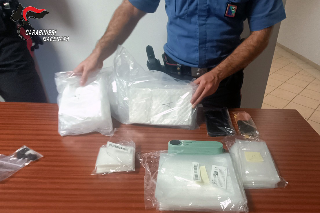 Arrestato 58enne con oltre due chili di cocaina: fermato su una bicicletta a Caldarola