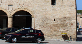 Ruba cavi elettrici da un capannone: denunciato 28enne nel Rodigino