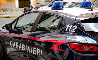 Uomo detiene illegalmente armi da fuoco